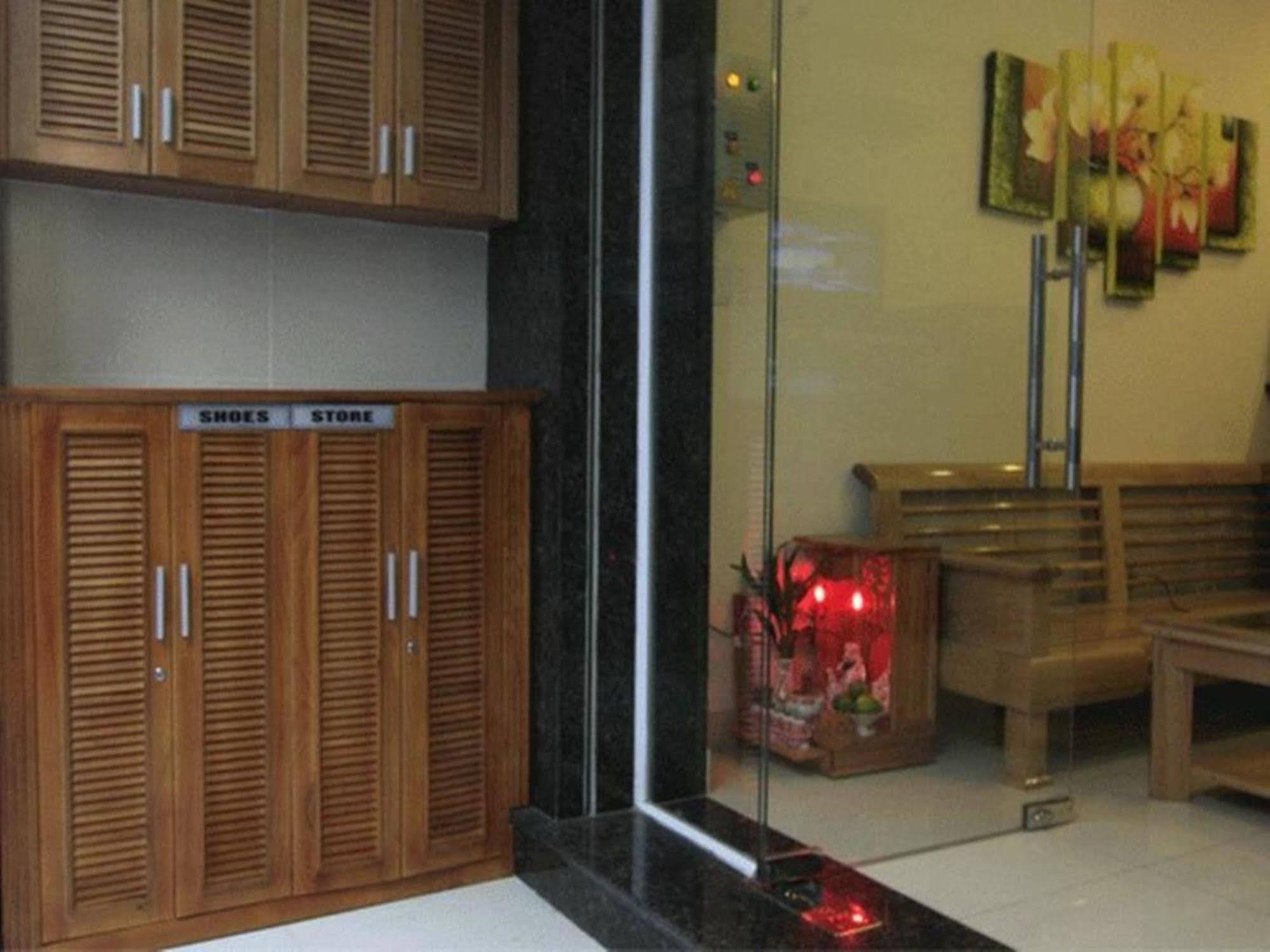 Phan Anh Hotel - Bui Vien Walking Street Хошимин Экстерьер фото