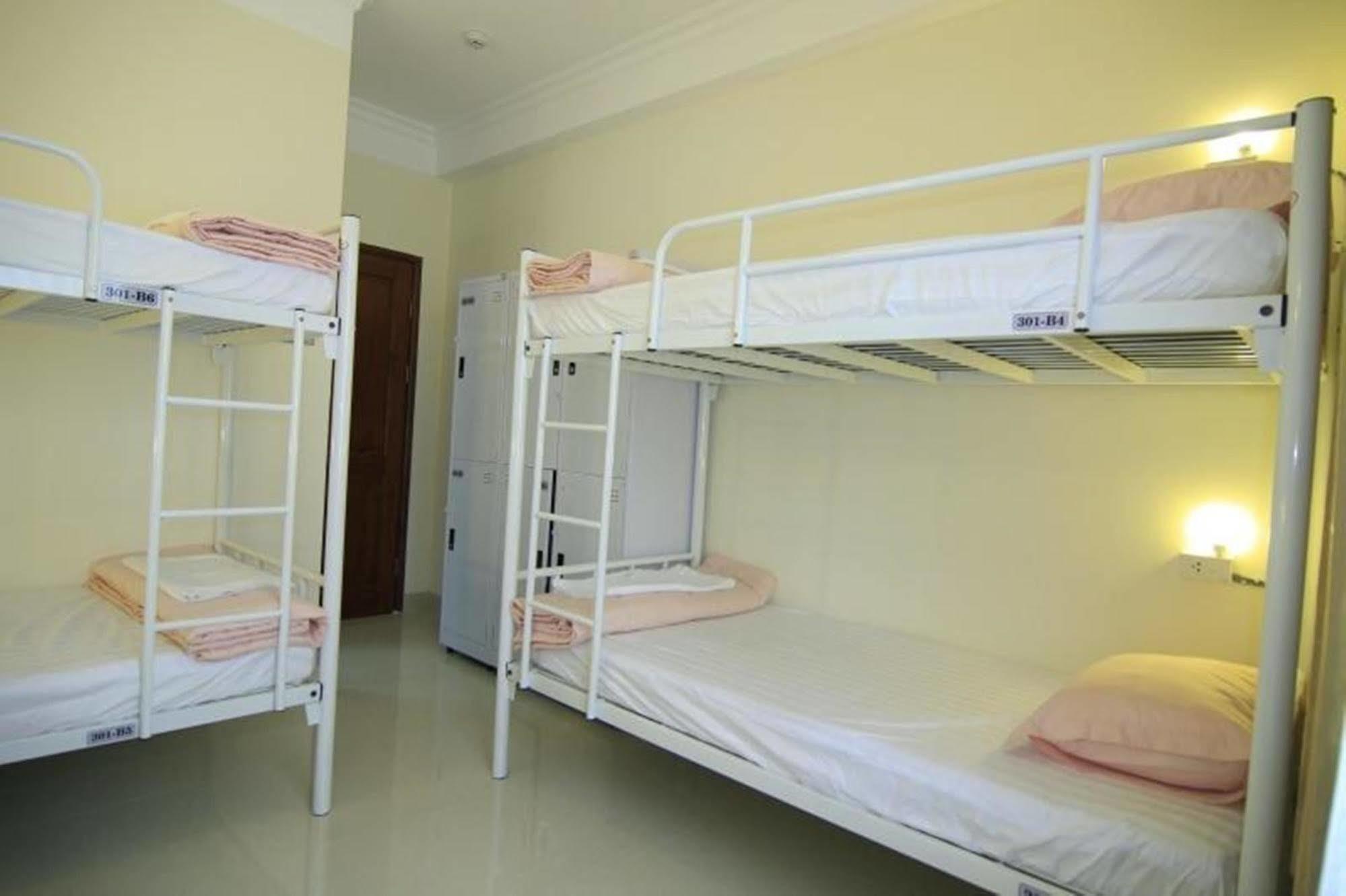 Phan Anh Hotel - Bui Vien Walking Street Хошимин Экстерьер фото